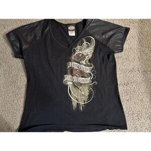 Women’s Harley Davidson Cap Sleeve Roses And Angel Wings Graphic T Shirt Size L